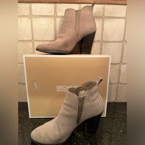 Michael Kors Brandy Dune Ankle short bootie size 8.5